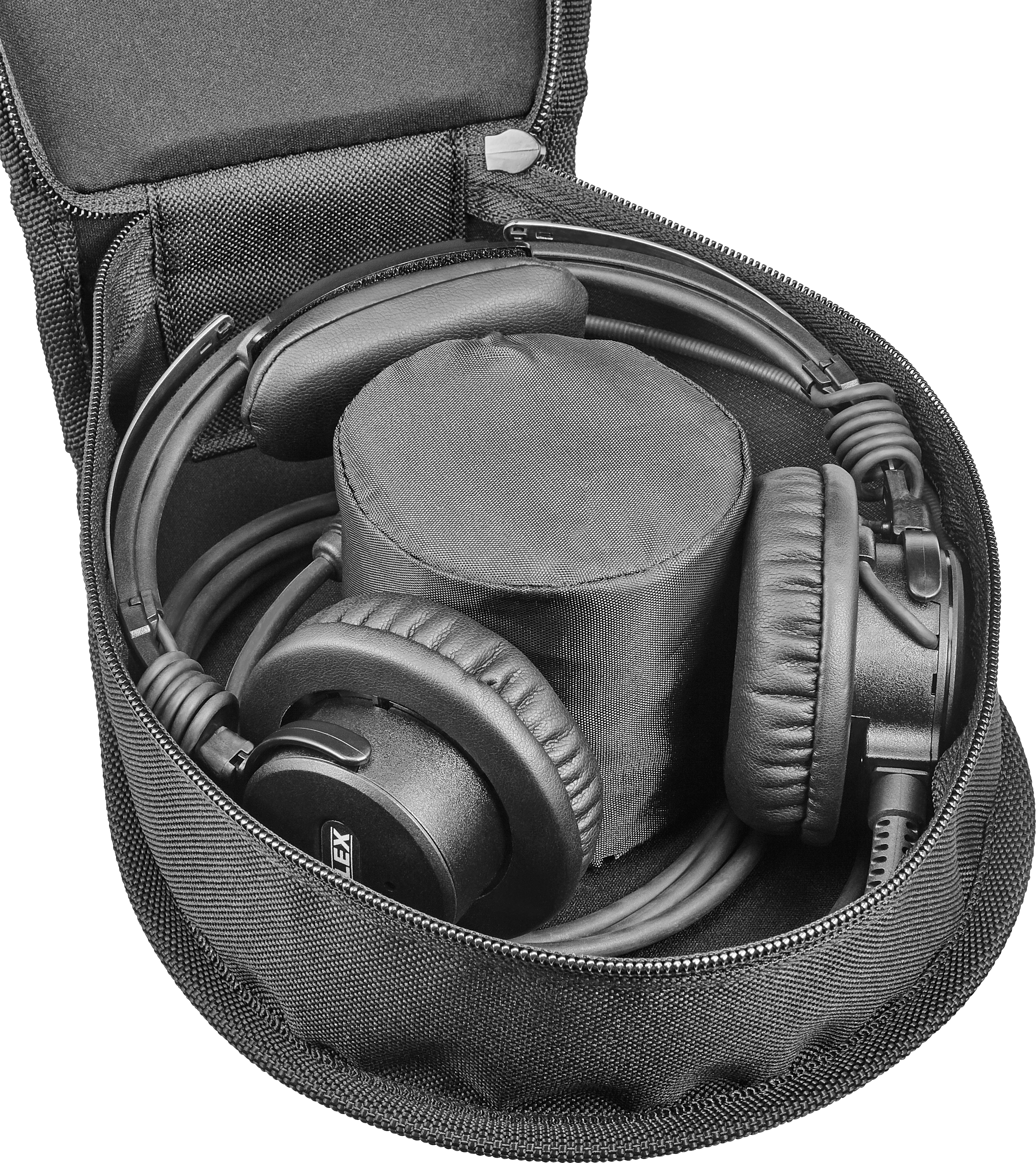 Airman8plus_CarryCase_Filled.jpg