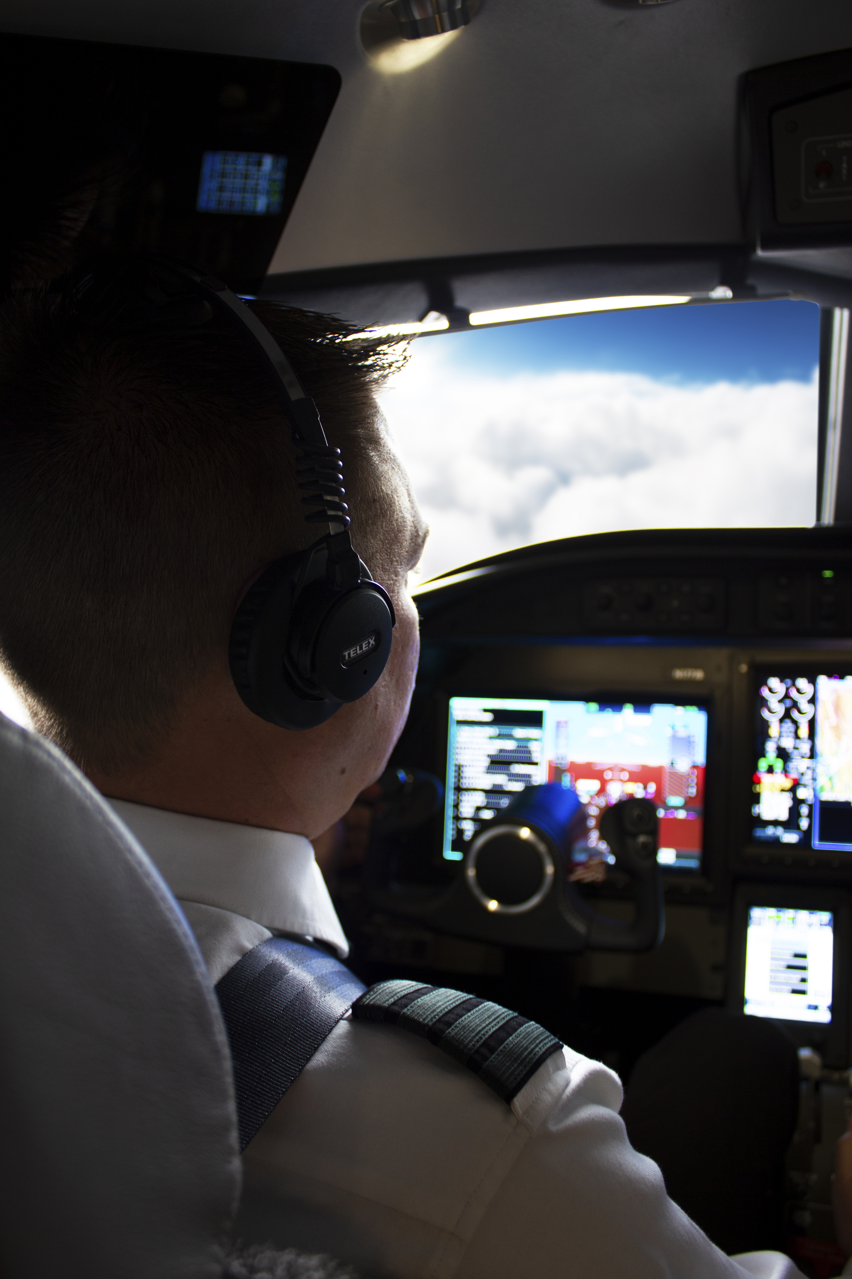Telex_Airman8plus_Cockpit1.jpg