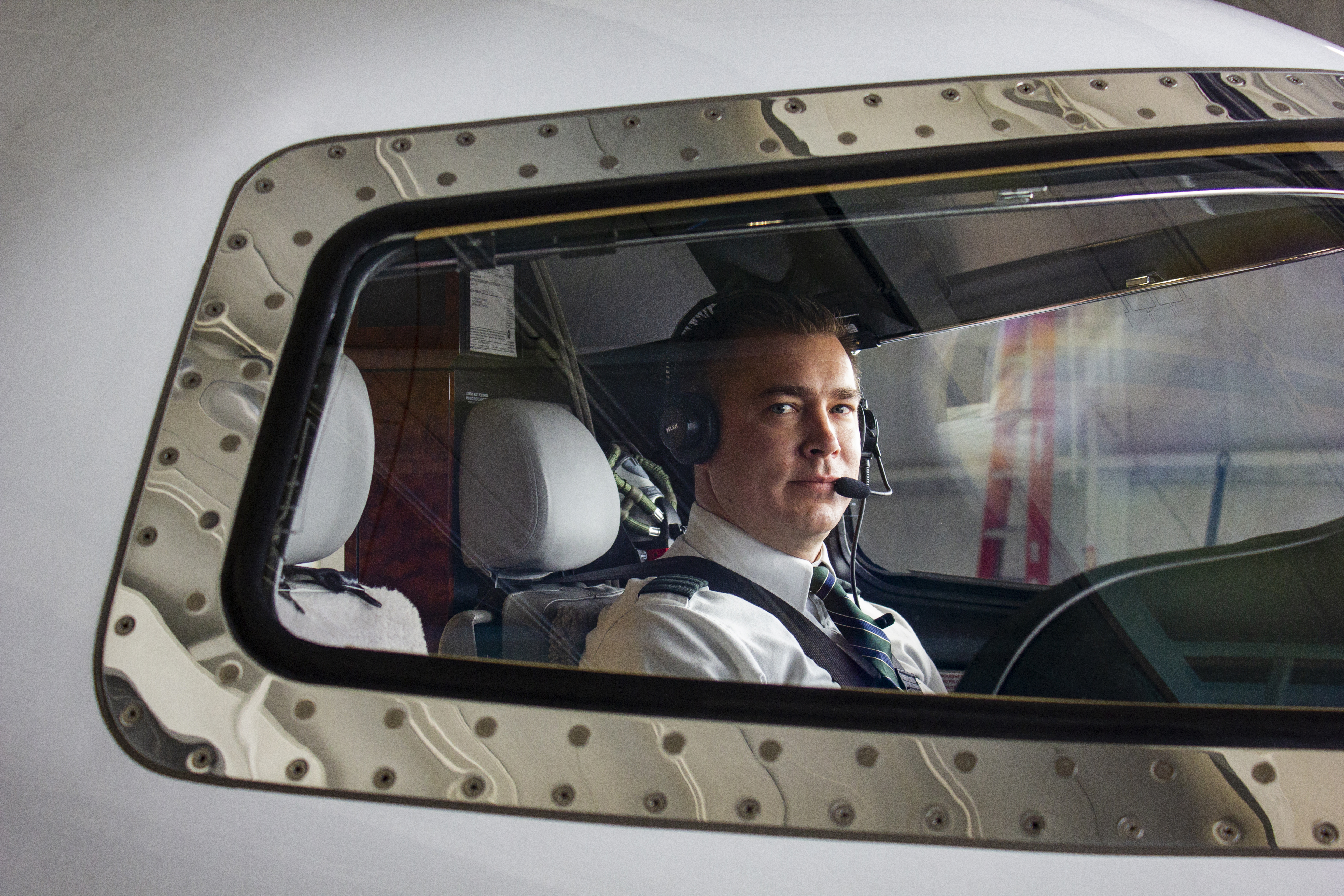 Telex_Airman8plus_Pilot3.jpg